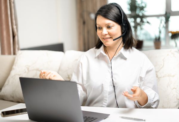 Agent engagement can help businesses ease high attrition rates. And happier agents make better brand representatives. Read our latest blog - hubs.la/Q01bK81L0
#agentengagement #contactcenter