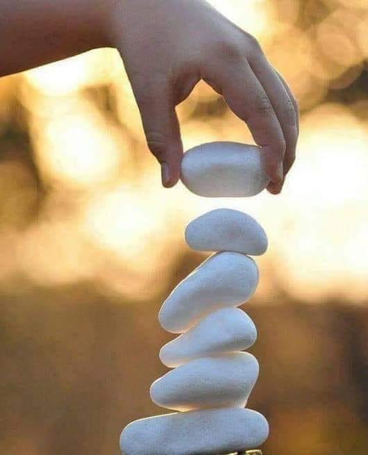 Goksel_Saglam's tweet photo. #Hani derler ya.!
#Bu hayat da taş'ı taş üstüne
#Koydun mu diye ?
#Evet koydum da
#Ne hikmet'se hep son taş hayel kırıklığına,
#Uğratdı ne zaman'ki son taşı koyduksa,
#Bütün taşlarımız başımıza yıkıldı.
Biraz öyle ama devam ediyorum
taş koymaya umudum var.
#hayırlıcumalar https://t.co/ulSbetyHZk