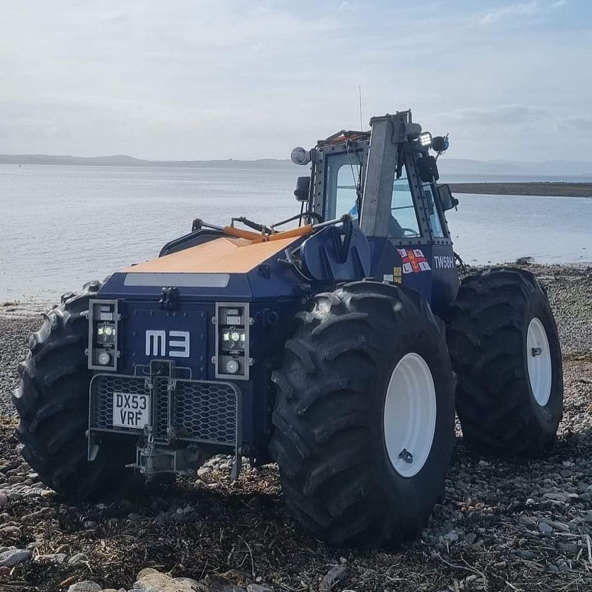 LargsRNLI's tweet photo. At the weekend Largs @RNLI Lifeboat Station was a hub of activity, alongside the three call outs which we responded to we also had a crew casualty care course and a tractor and trailer on trial.
#largs #largslifeboat #largsrnli #rnli #training #casualtycare #behindthescenes https://t.co/rKV2FiiSmI