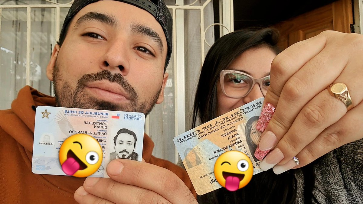 ContrerasdDan's tweet photo. #EstoSeraLegendaddy
La canción es, Mayor que yo!!!!!!!!
Igual que mi polola 🤭🔥
 @bizarrolivecl @puntoticket https://t.co/nZnQXtU0fK