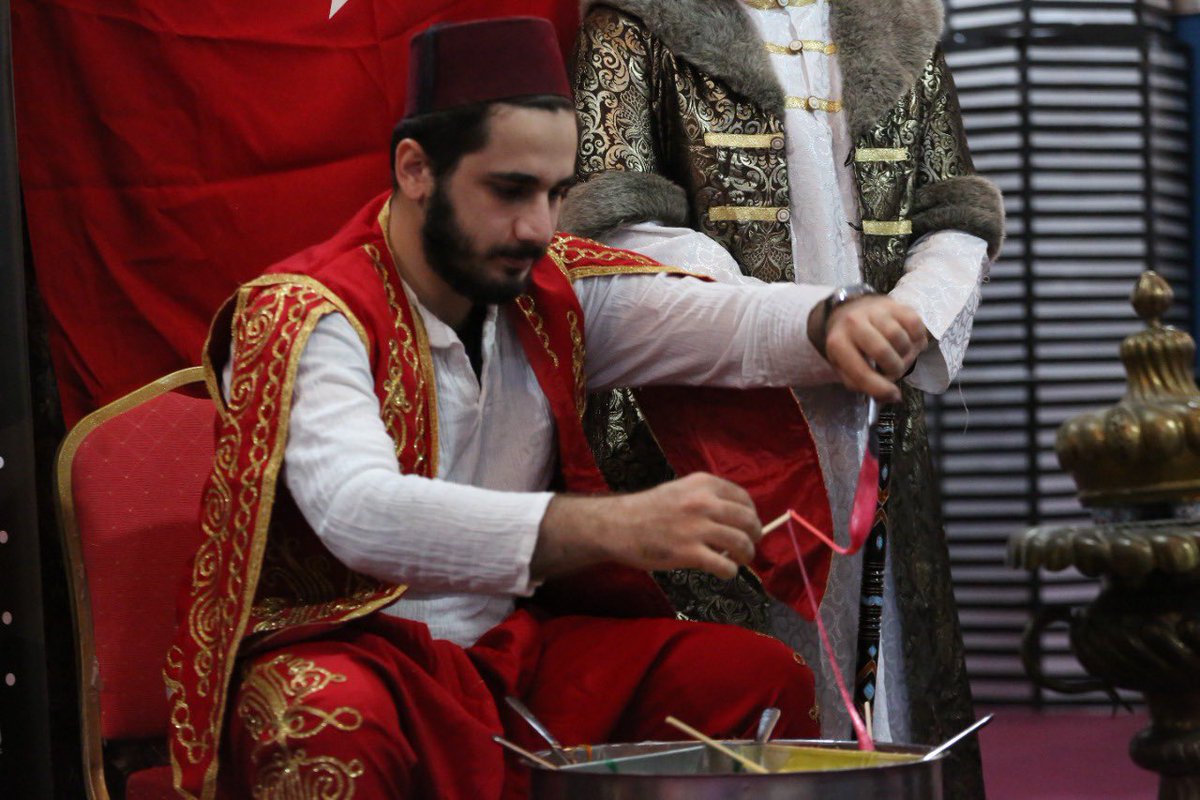 ضيافـــة الطـــلاب في الأجنحـة 
لضيوفهم في مهرجان الثقافات
بأذواق وطرق ضيافة متنوعة ✨
.
.
#مهرجان_الثقافات10
#الجامعة_الإسلامية