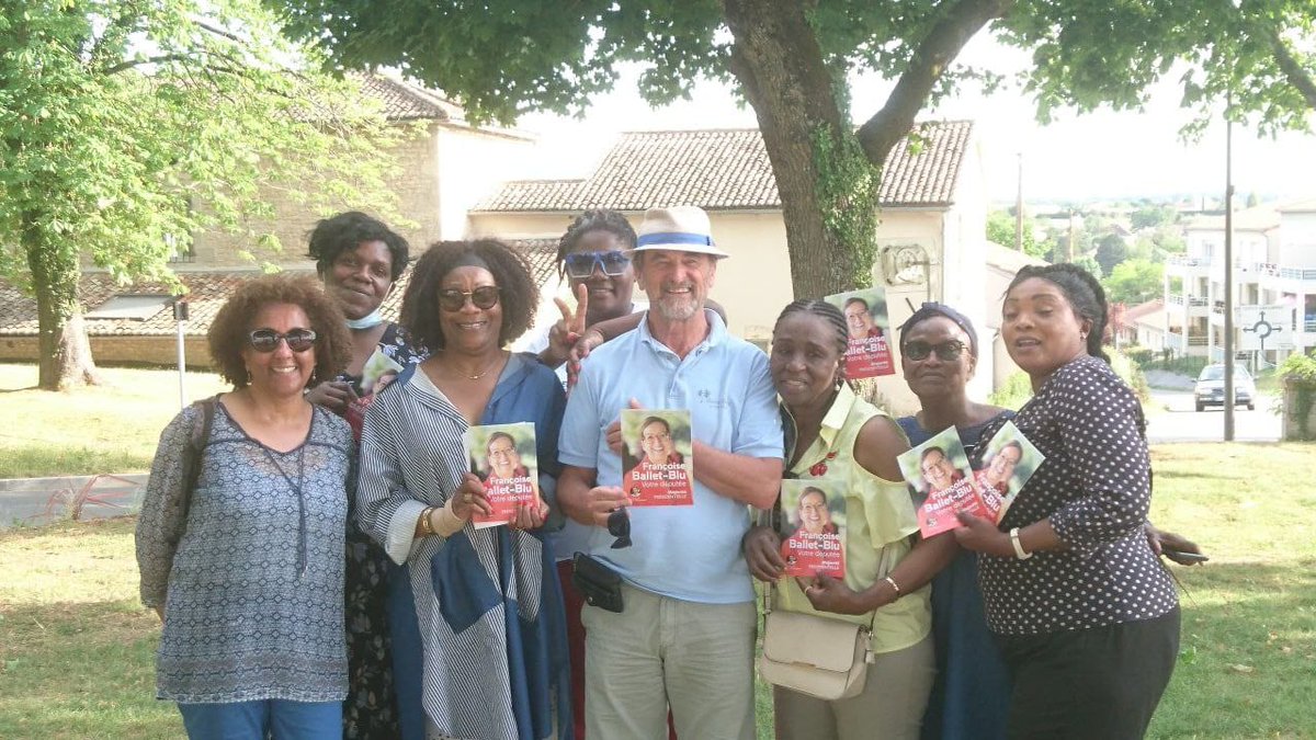 HamoudiDjataou's tweet photo. La compagne dans la Vienne pour une macroniste ! Chercher l'erreur ! https://t.co/BgqioLzoNq