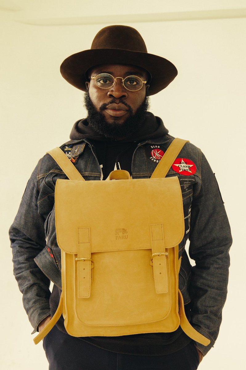 manifestive's tweet photo. In my bag https://t.co/i8kDZtNVqi