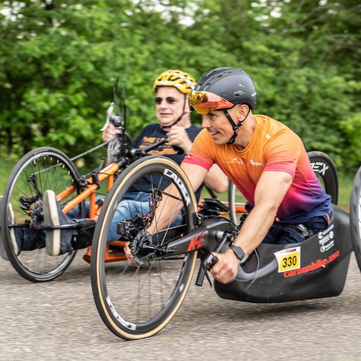 handbiketimothy's tweet photo. Kleine geheimen vertellen π€«π€«over waarom handbiken zo geweldig is en een grote glimlach creΓ«renππ
Geweldig om mijn passie voor handbiken te delen met andere ππ
#clinic #paracycling #armpower #handcycling https://t.co/L6G36QAG3H