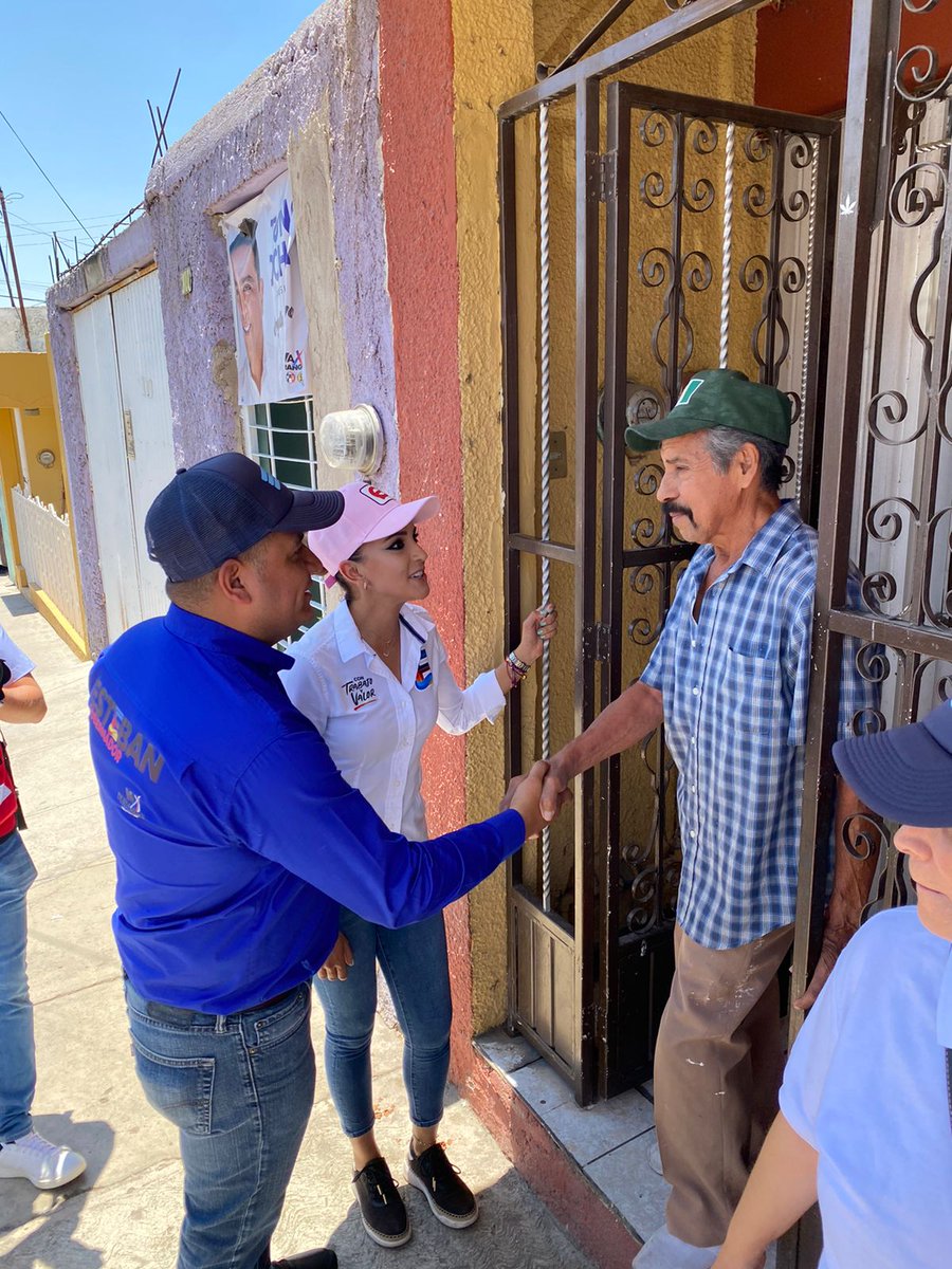 diego8f's tweet photo. ✅ Seguimos con el 🏠 por 🏠 vamos a #DefenderDurango @Marisol_rosso una mujer de mucho amor 💙 por nuestra tierra, con mucha 🔋y sobre todo compromiso con las y los ciudadanos!
#ConTrabajoYValor @EVillegasV #Gobernador
#OrgulloXDurango @josejoseantonio
#Presidente
VOTA PAN 🔵 https://t.co/JPVX0gHwVw