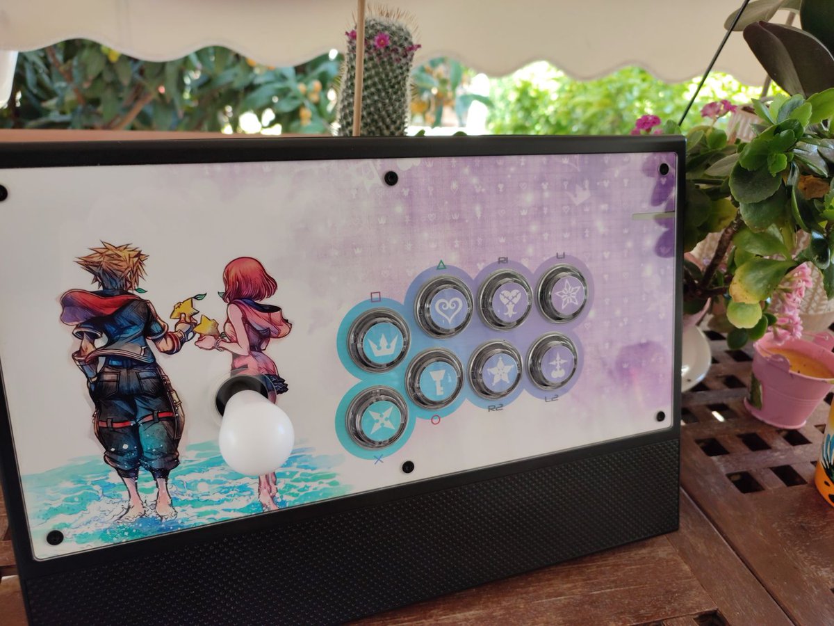 TheoSol2's tweet photo. This is what I'm running for all my fighting game needs! 
Nacon Daija with 
CoolBear v2.1
Coolbear delrin battop
15.5mm actuator
9.0mm shaft
45A grommet
Omron A5 switches
Korean Shuriken PCB
Coolbear battop

Crown 202c buttons with Speed Navy switches
#arcade #TEKKEN7 https://t.co/hS8K6kitsA