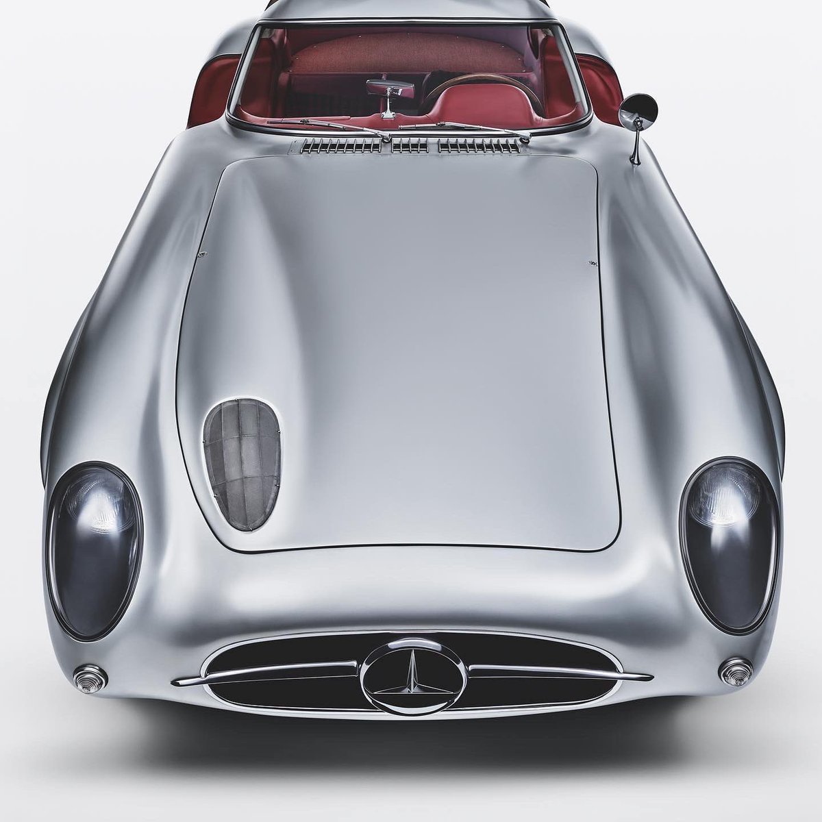 RM Sotheby's tweet media