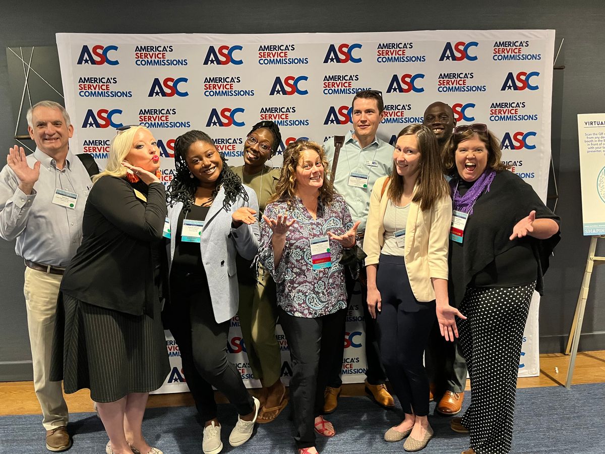 AmeriCorpsSC's tweet photo. Our SCSC staff and program leaders came together in Burlington VT this week for the @AmeriCorpsSC training hosted by @statecommission. Everyone in attendance has enjoyed a wonderful 4 days of training, knowledge sharing, and connection! #NationalServiceTraining #ShapingtheFuture https://t.co/pfT3yUyD5F