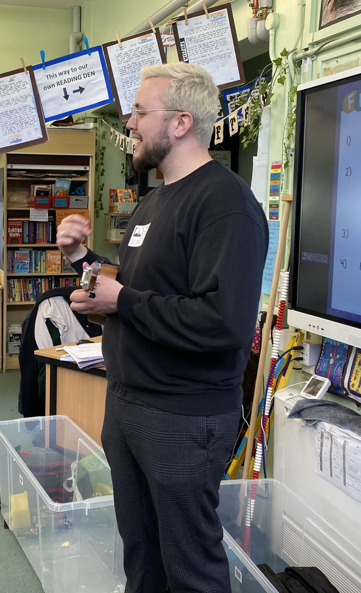 Best thing that happened to me today was seeing Son2 walking down corridor first thing getting ready to teach ukulele to Y5! Always forget I get to see him every Thursday! #KS2Music #WiderOps