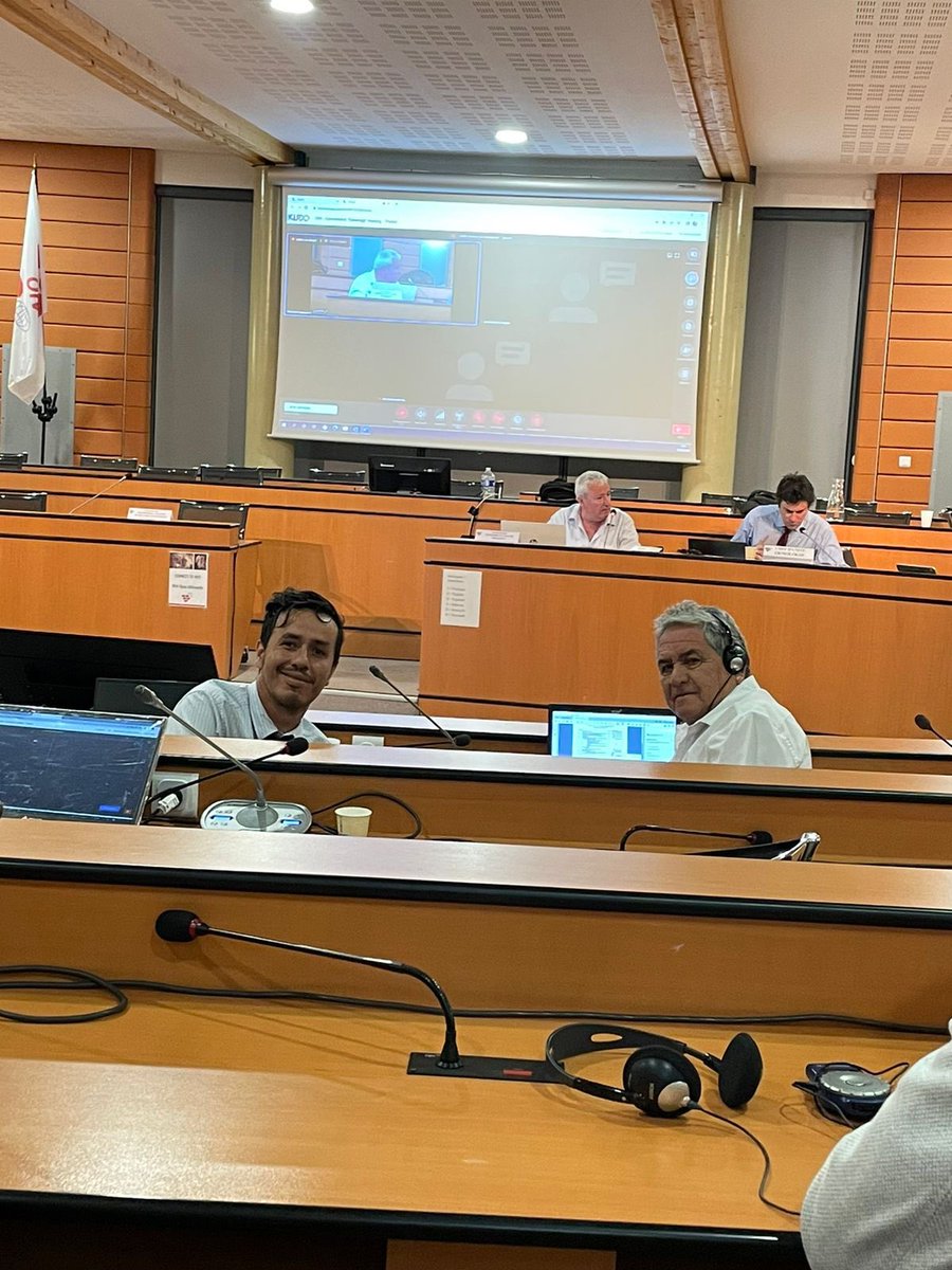 relaxoroboto's tweet photo. Lo logramos. Posicionamos a #Mexico como líder mundial en métodos de análisis enológicos por espectroscopia de resonancia magnética nuclear, ante la @OIV_int . Gracias @Agricultura_mex @EmbaMexFra @cmv_mx. Nos vemos en @OIV2022mx https://t.co/dj3dFPEWUG