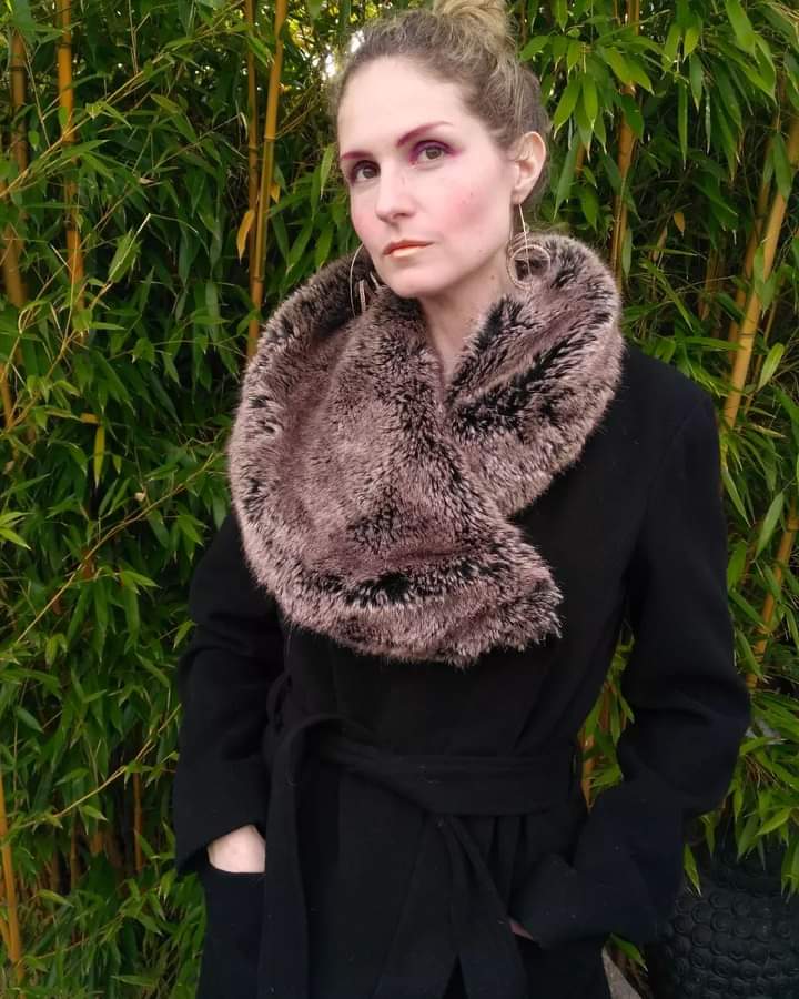 chicstranger's tweet photo. I 💙 freeganing, especially clothes. This might be one of my best lockdown finds - I found this gorgeous coat hanging in a tree, it had been there a while before I took it. I took it to the drycleaners and then wore it to the opera ❤️ https://t.co/uiy70LQ9RZ