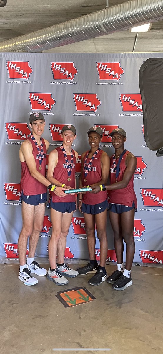 State Champs!!! #4 in the Nation and #4 All time in Iowa!! 7:44.63! First 4x800 state title in Sioux City in 50 years!! @Wearetoogone @natnael13231774 <a href="/WilliamLohr11/">Will Lohr</a> <a href="/gabenash1/">Gabe</a>