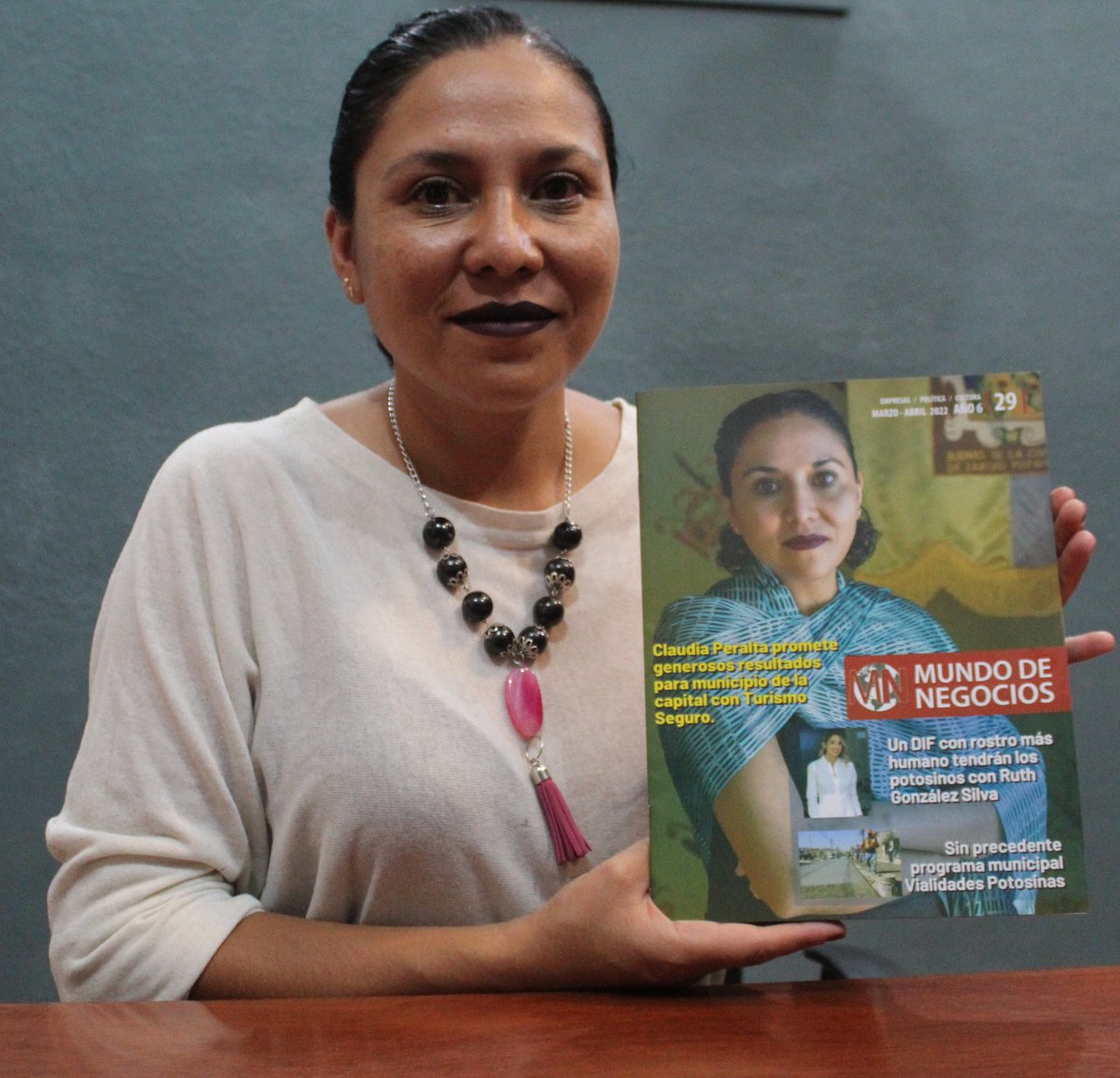 ClaudiaLPeralt1's tweet photo. Les comparto este ejemplar de #MundoDeNegocios dónde damos a conocer lo que se trabaja de turismo en la capital. 
Gracias al alcalde @EF_Galindo por permitirme estar al frente de @Turismo_SLP. 
@SLPMunicipio https://t.co/nbRdrwkVqf