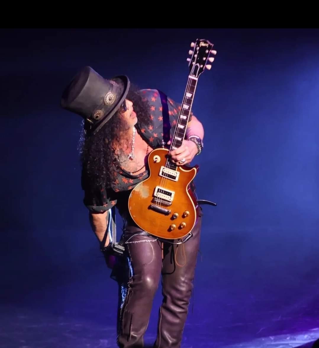 #SMKC #Slash at North Charleston Performing Arts Center March 23, 2022, N Charles 🐍🎩🎸🤟

©️ credit owner