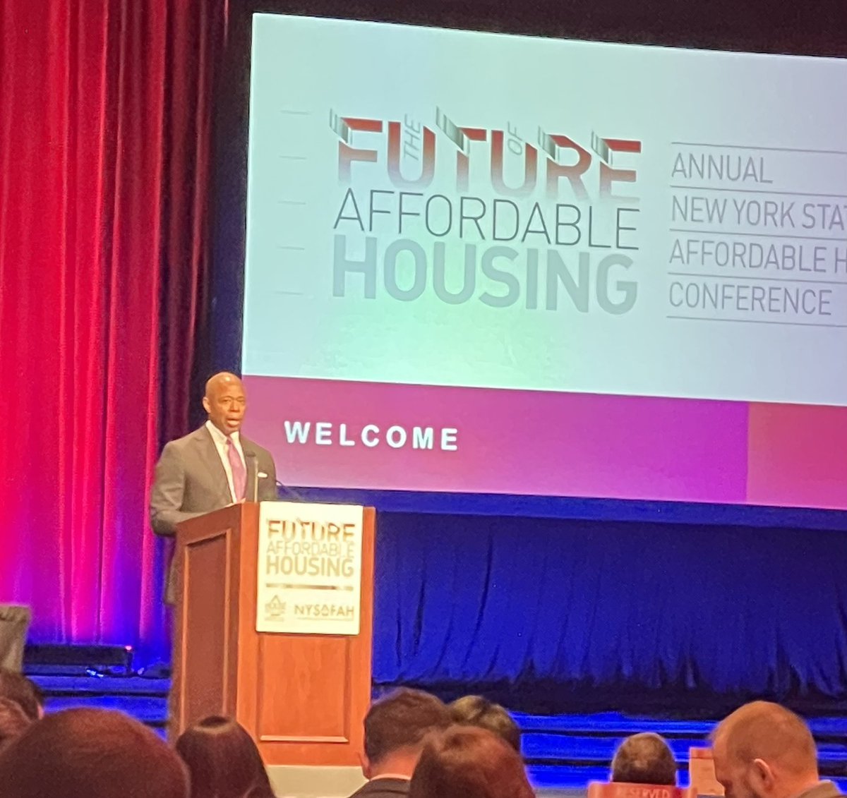 Sunrun's tweet photo. Thank you @govkathyhochul and @NYCMayor for your commitment to affordable housing, demonstrated at the @NYSAFAH conference today. @Sunrun Multifamily is committed to bringing the benefits of solar and battery storage to help build a bright future for all New Yorkers.
#solarforall https://t.co/gILEqrzxMJ
