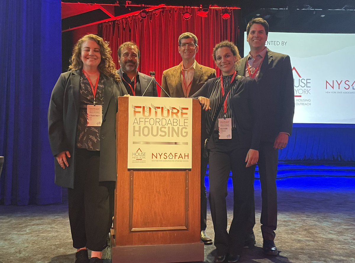 Sunrun's tweet photo. Thank you @govkathyhochul and @NYCMayor for your commitment to affordable housing, demonstrated at the @NYSAFAH conference today. @Sunrun Multifamily is committed to bringing the benefits of solar and battery storage to help build a bright future for all New Yorkers.
#solarforall https://t.co/gILEqrzxMJ