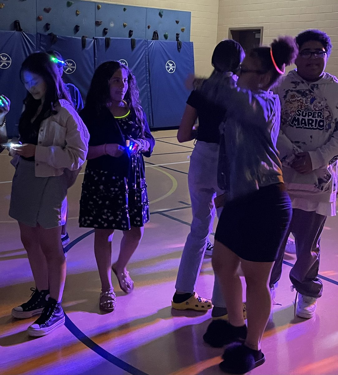 Mrs. Stepusin tweet media