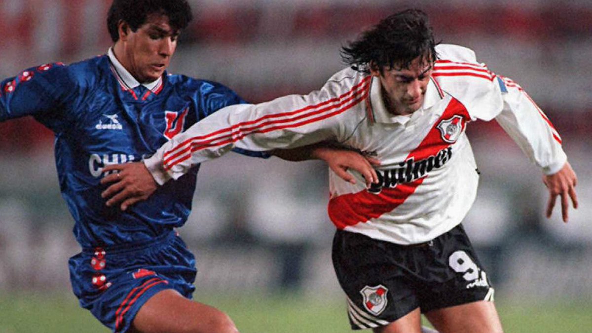 RiverPlate_hist's tweet photo. #Historial #RiverPlate vs equipos de #Chile 🇨🇱 en Copas @CONMEBOL
Jugaron 21 veces
#River ganó 13
@RiverPlate perdió 3
Empataron 5
GF 35
GC 17
River arriba +10 juegos.
#CopaLibertadores #Libertadores #ColoColo #LibertadoresEnStarPlus #CopaLibertadores2022 #RiverColoColo https://t.co/RHrycCdQDe