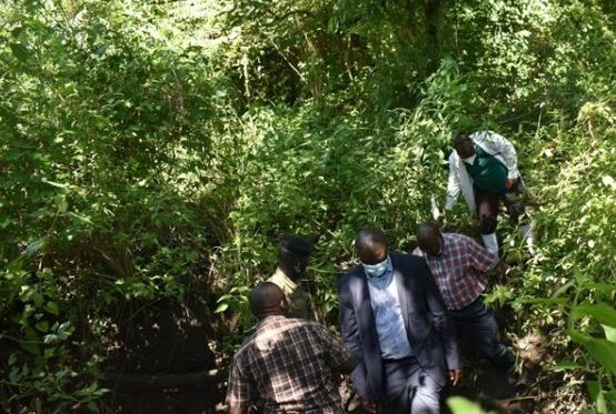 Dopest_Acholi's tweet photo. Tree planting as one of CEED'S projects is a positive vibe to the community. Trees planted 2years back has now developed into something the community is proud of.
#theGreenCampain
#MakeGuluGreen
@CEEDUGANDA
@GuluNature
@Mimi_kei77
@LukeOfungi
@mariacalton1 https://t.co/pIv21GgEDA