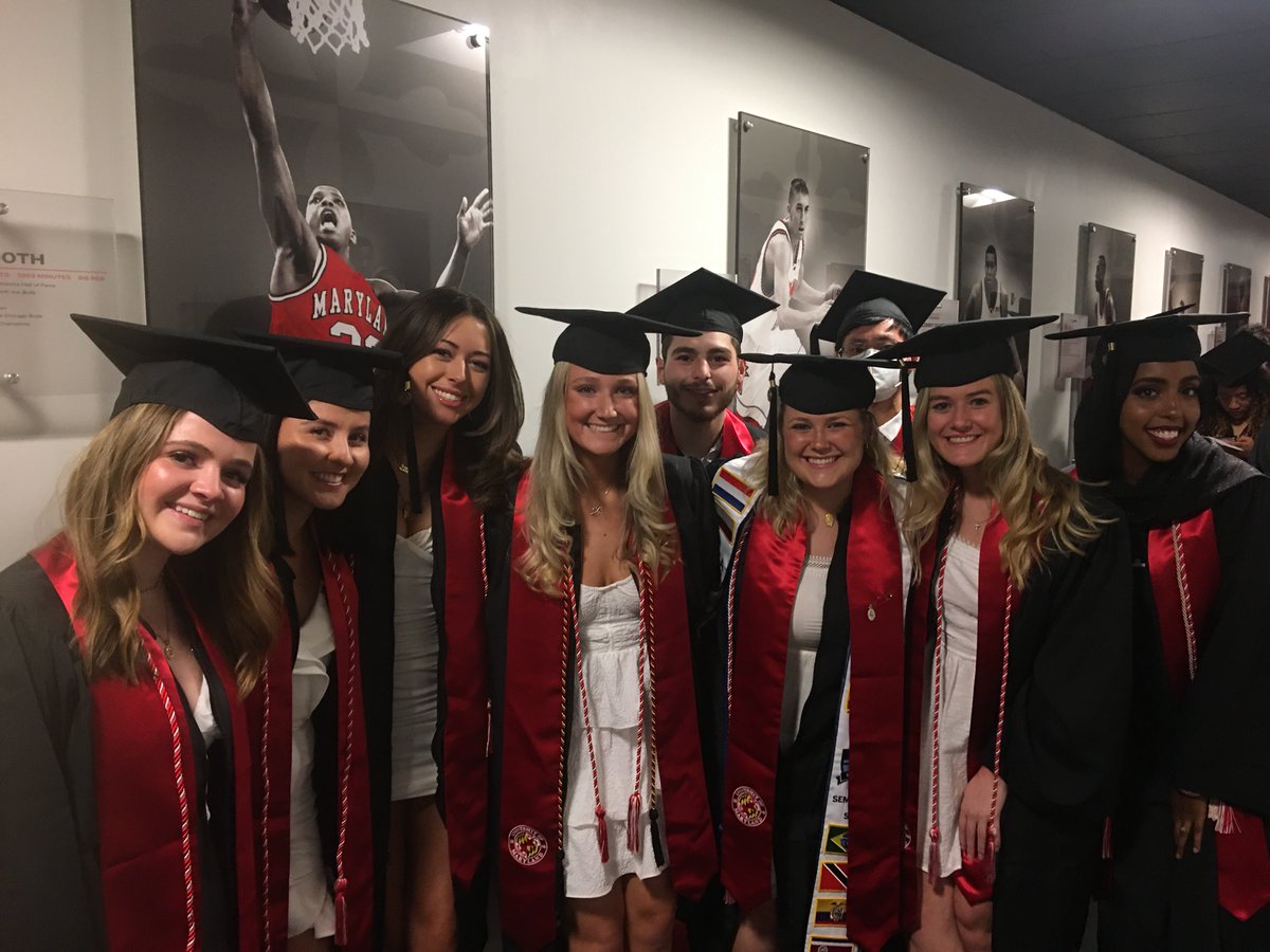 SmithSchool's tweet photo. We are so proud of the #Maryland Smith Class of 2022! #SmithGrad #UMD #CollegePark

https://t.co/uOlNV0L17J https://t.co/lzquPS7JmI