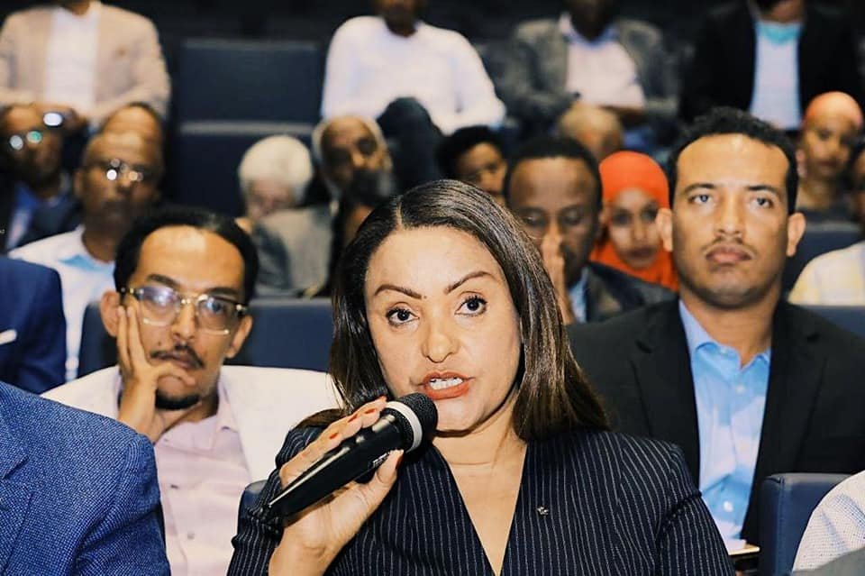 AdanechAbiebie's tweet photo. የአዲስ አበባ ከተማ አስተዳደር፣ የነዋሪዎችን የቤት አቅርቦት ችግር ለመቅረፍ ከግሉ ዘርፍ ጋር በጋራ  በመተባበር  ለማልማት  በሚያስችለው አማራጮች ዙርያ  ውይይት አካሂዷል። 1/3 https://t.co/mgwCbBvTDy