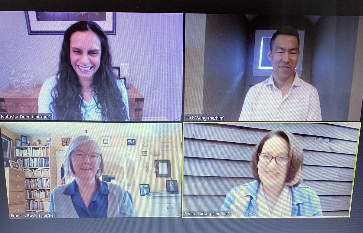 Fantastic @twuc discussion around story arcs - beginnings, endings, yearning, tension, and.. bananas? YOU BET! 🍌✍🏾🍌 Thanks to @natasha_deen @jackwangauthor @FrancesBoyle19 & @SiduraLudwig for  such an insightful chat! #writingcommmunity