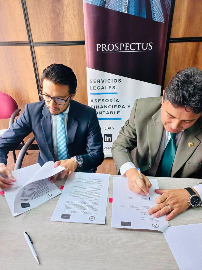 ProspectusLF's tweet photo. Hoy suscribimos un Convenio de Prácticas Pre Profesionales con Facultad de Jurisprudencia de la  Universidad Iberoamericana. Estuvieron presentes, el Doctor Thelman Cabrera, Decano; la abogada Mayra Guerra, Directora de Carrera y; abogado Ricardo Viteri Robalino, Gerente General https://t.co/O3rs9Jnuo7