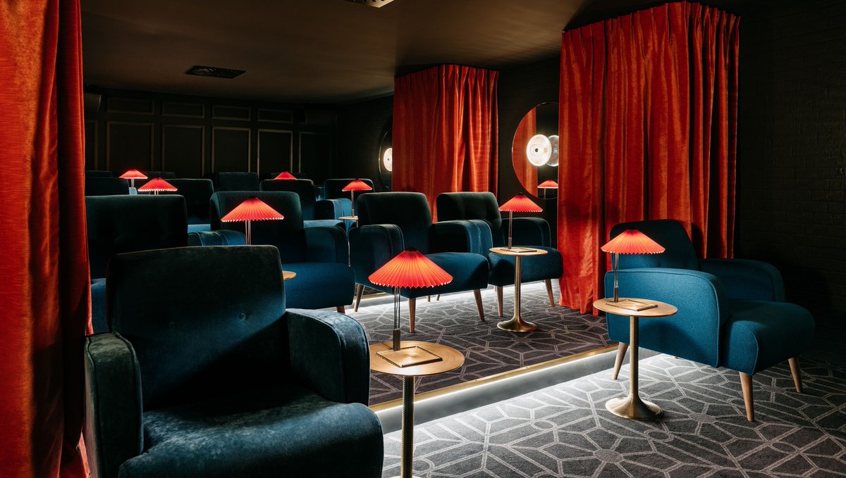 Roomcard tweet media