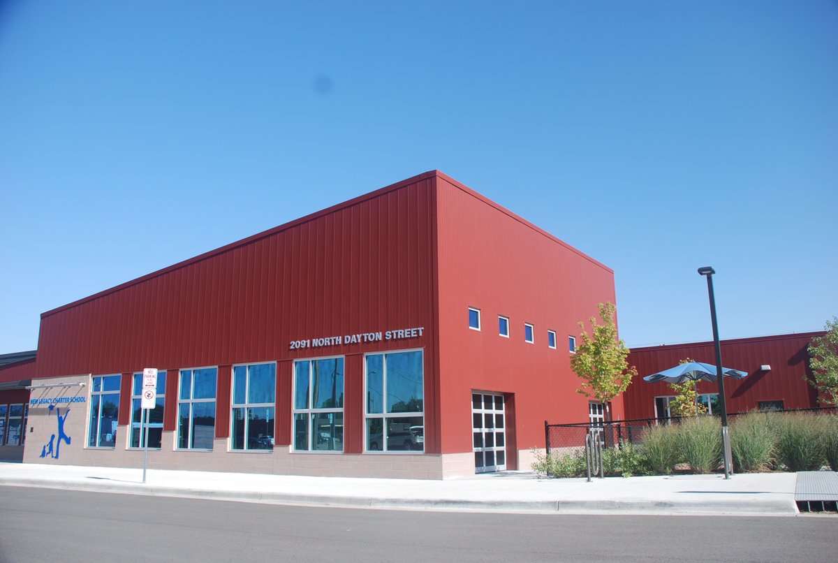 hivedminds's tweet photo. Enjoyed a visit to New Legacy Charter School in Aurora last week for their annual spring fundraiser! They offer a unique high school and early childhood learning center on one campus. #schoolchoice #charterschools

https://t.co/19LR7kgGBU https://t.co/NQfjVxxafc