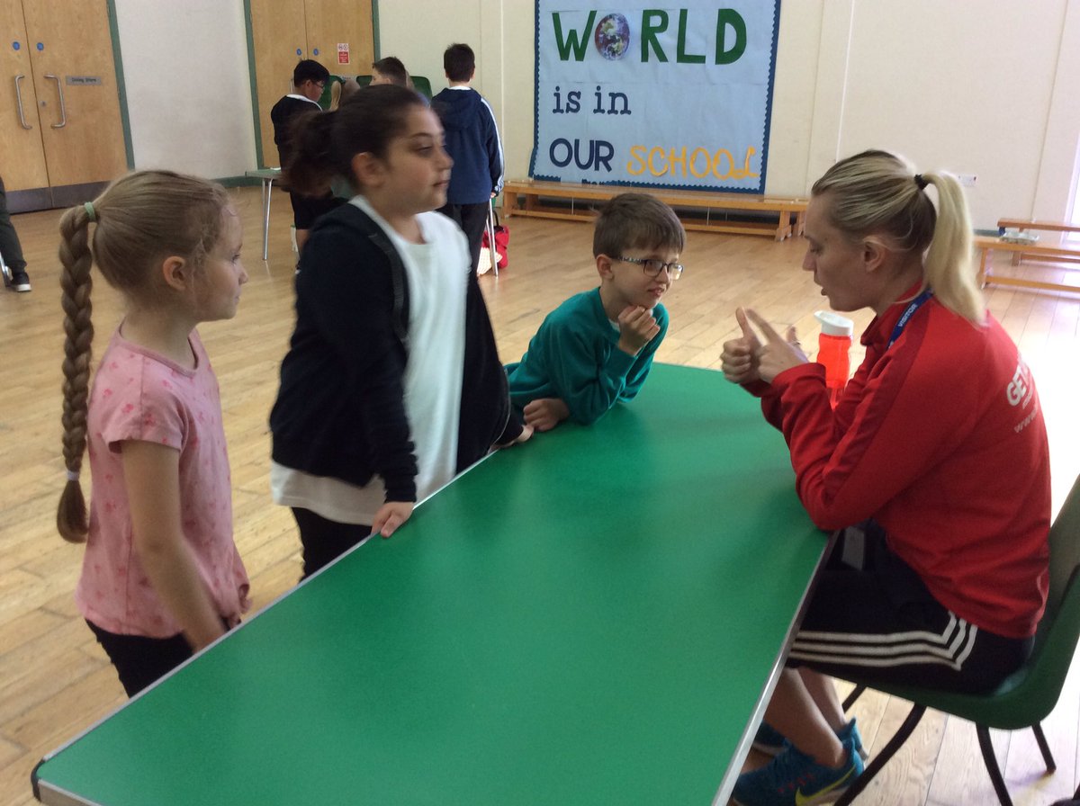 Lakeside_school's tweet photo. A massive thank you to our volunteers who made our KS2 career day so successful - you were all amazing! #accountant #sportscoach #nhs #computercoder #bewhateveryouwanttobe #dreambig @CharlotteDrin17 @letsgetahead https://t.co/u4mIgdo2gs