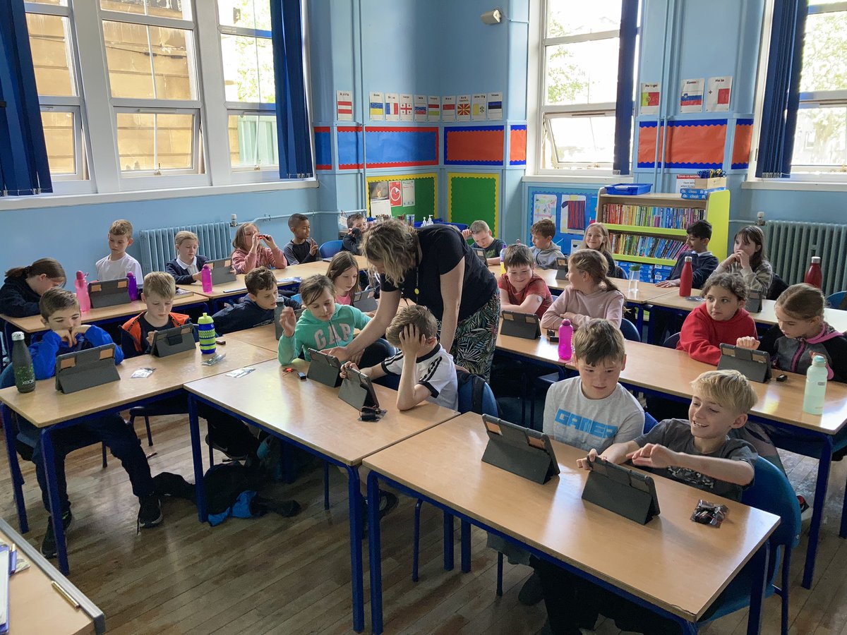 We were joined by @MsMiller_LVPS as we followed along with @DigiLearnScot to explore our new @microbit_edu devices. It was so exiting getting to put some coding into use with a physical device, I can’t wait to explore them more.