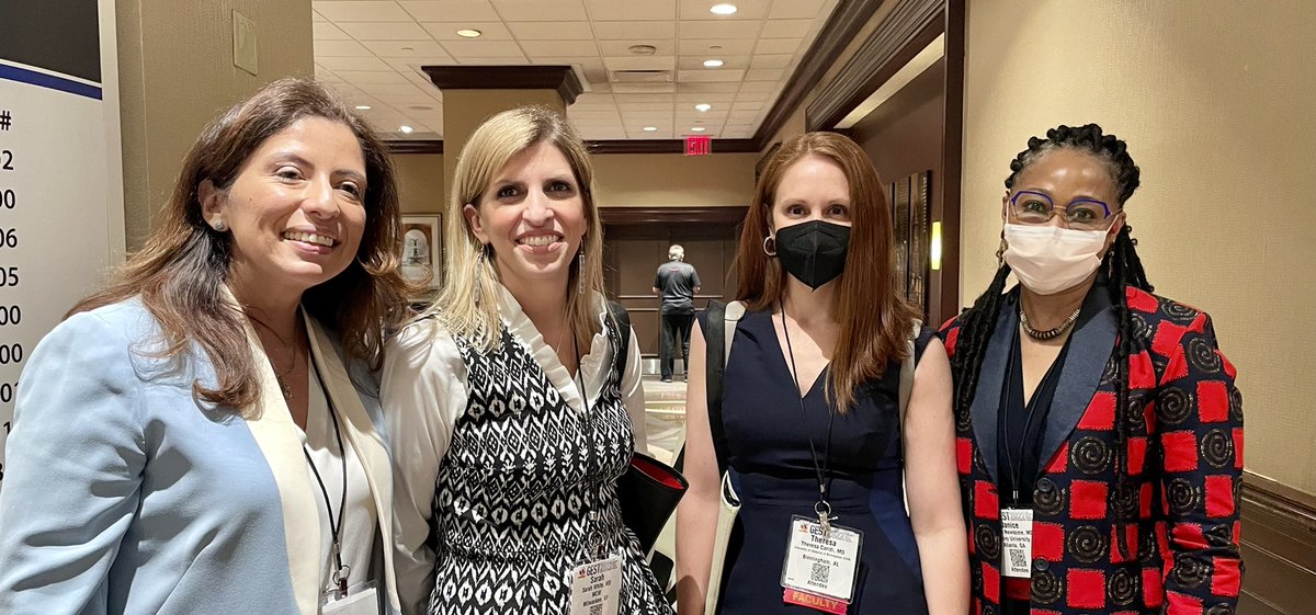 Live #GEST2022 just ran into four future <a href="/SIRspecialists/">Society of Interventional Radiology</a> presidents!! ❤️❤️ <a href="/womenirads/">WomeninIR</a>