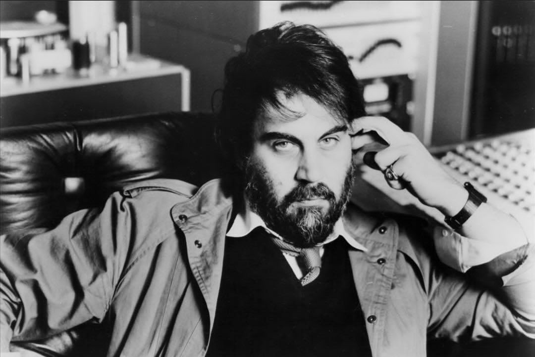 El compositor griego Vangelis, conocido por el soundtrack de la película 'Blade Runner', murió a los 79 años. QEPD 

bit.ly/3lsxQxW