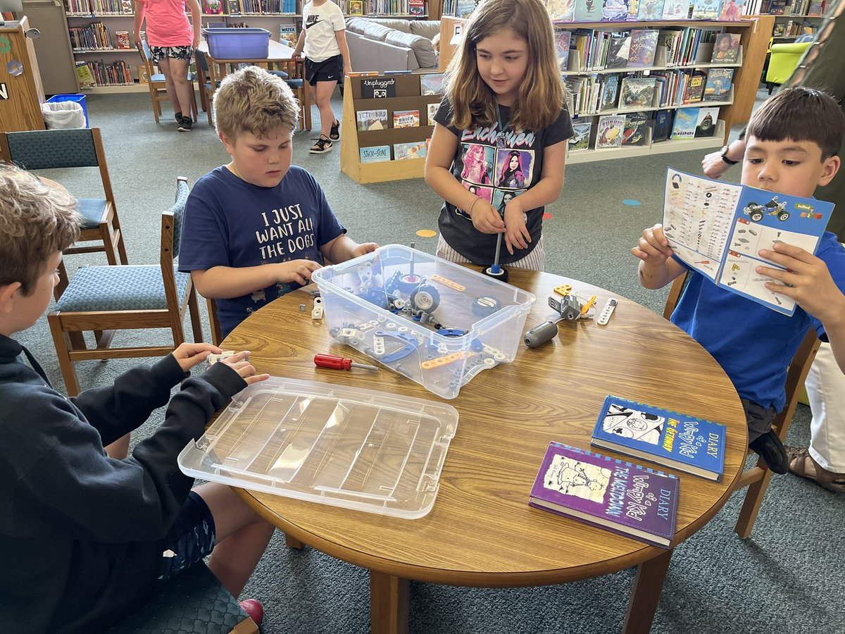 Library day with Listle <a href="/PCSD_LN/">Lannoye Elementary</a> #RaiderStrong
