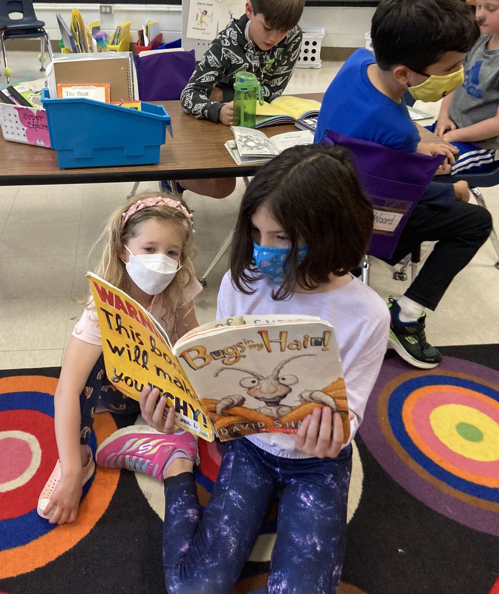 MrsDalbecsClass's tweet photo. Today was R Day “Read with your Buddy!” They’ve all grown so much as readers! 📚 ❤️ #seethestudent220 #wegotthislines @Lines220 @Lines_Principal https://t.co/cD4Qk1AckH
