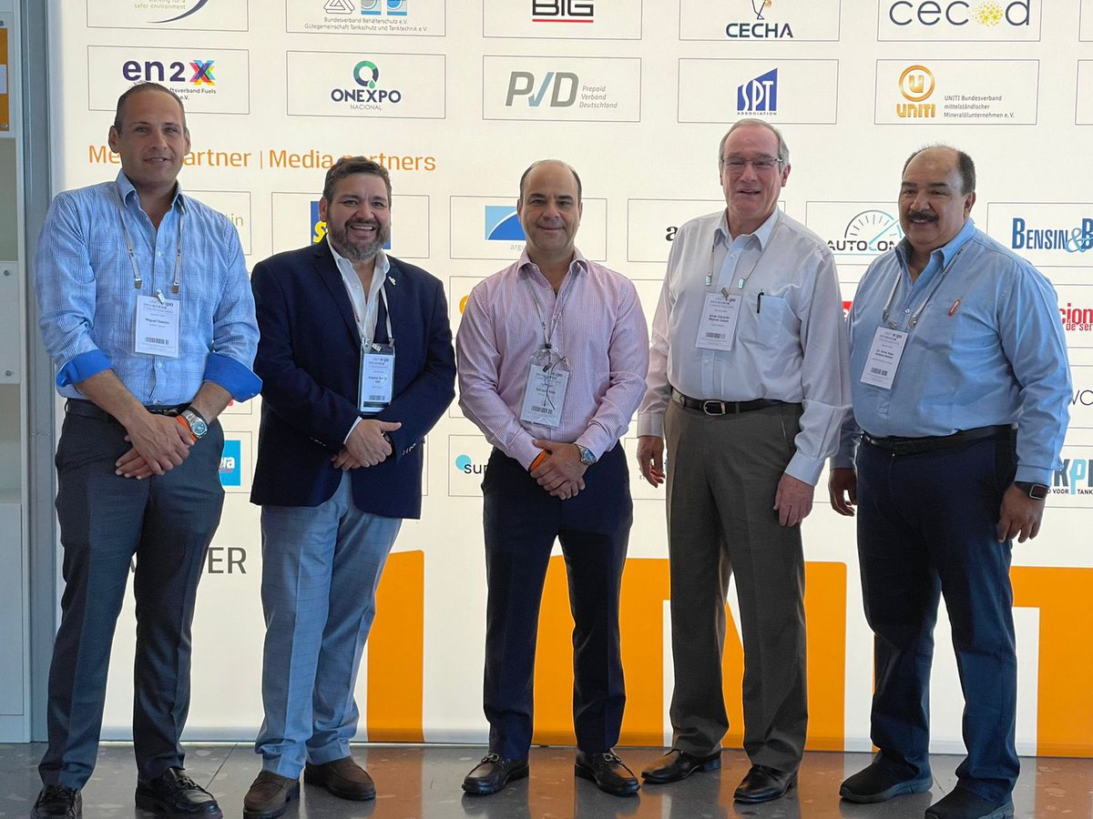 robertoddel's tweet photo. En la recta final de nuestro periodo al frente de @OnexpoNacional, agradezco de forma especial al comité directivo que siempre me acompañó, por su invaluable apoyo. Con este evento cerramos un ciclo muy importante, deseándoles siempre el mayor de los éxitos. Nos vemos en #OCE2022 https://t.co/6dXmIrWGAe