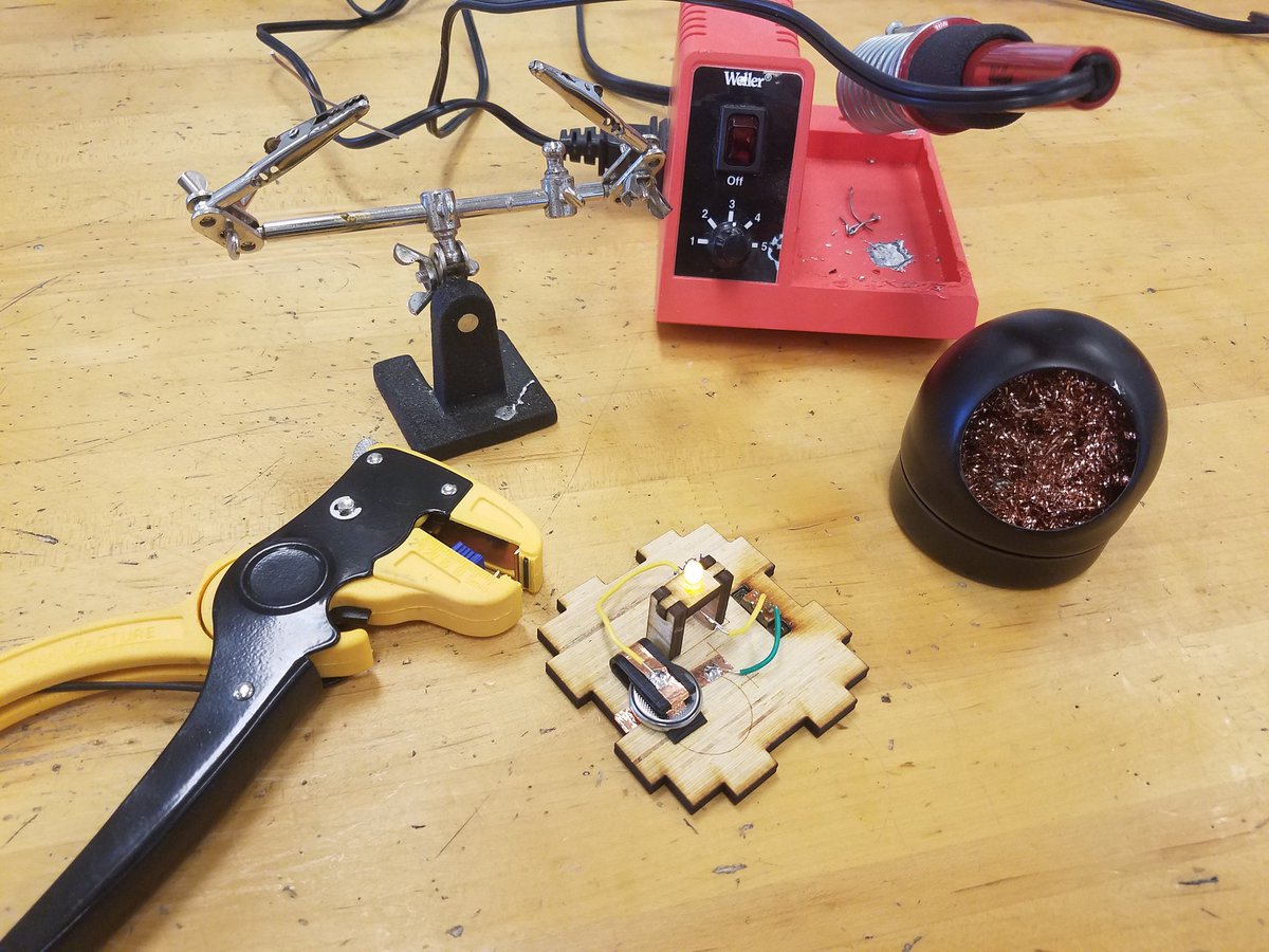 8th-grade Ss learned about circuits, basic components, Ohm's Law, and soldering to create the circuit for their light boxes. #bmsteched #admiralbyrd #VTEEA #electronics <a href="/AngelaArdys/">Angela Ardys Craig</a> <a href="/ABMSPrincipal/">Jessica Nail</a> @MaryBethEchev <a href="/missymcdonald10/">Missy Spielman</a>