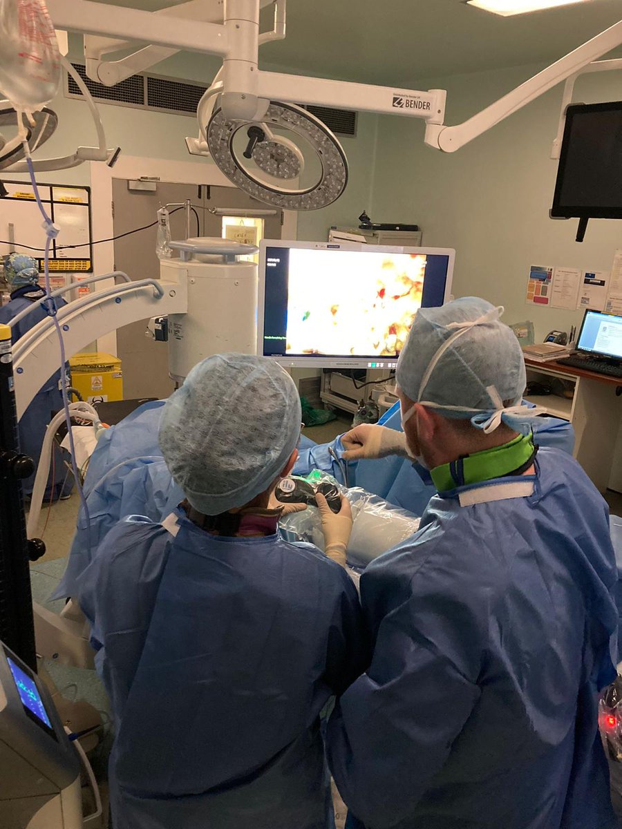 Housbow's tweet photo. Training with the 2 wireless controller:
With ILY Robot you can do the operation in sterile or not sterile sitted or standed 
Trainer can stay non sterile and use non sterile controller and intern sterile with sterile controller.

#madeinfrance 
#training
#rirs
@Talkabouturolo1 https://t.co/NWqGbgAGQS