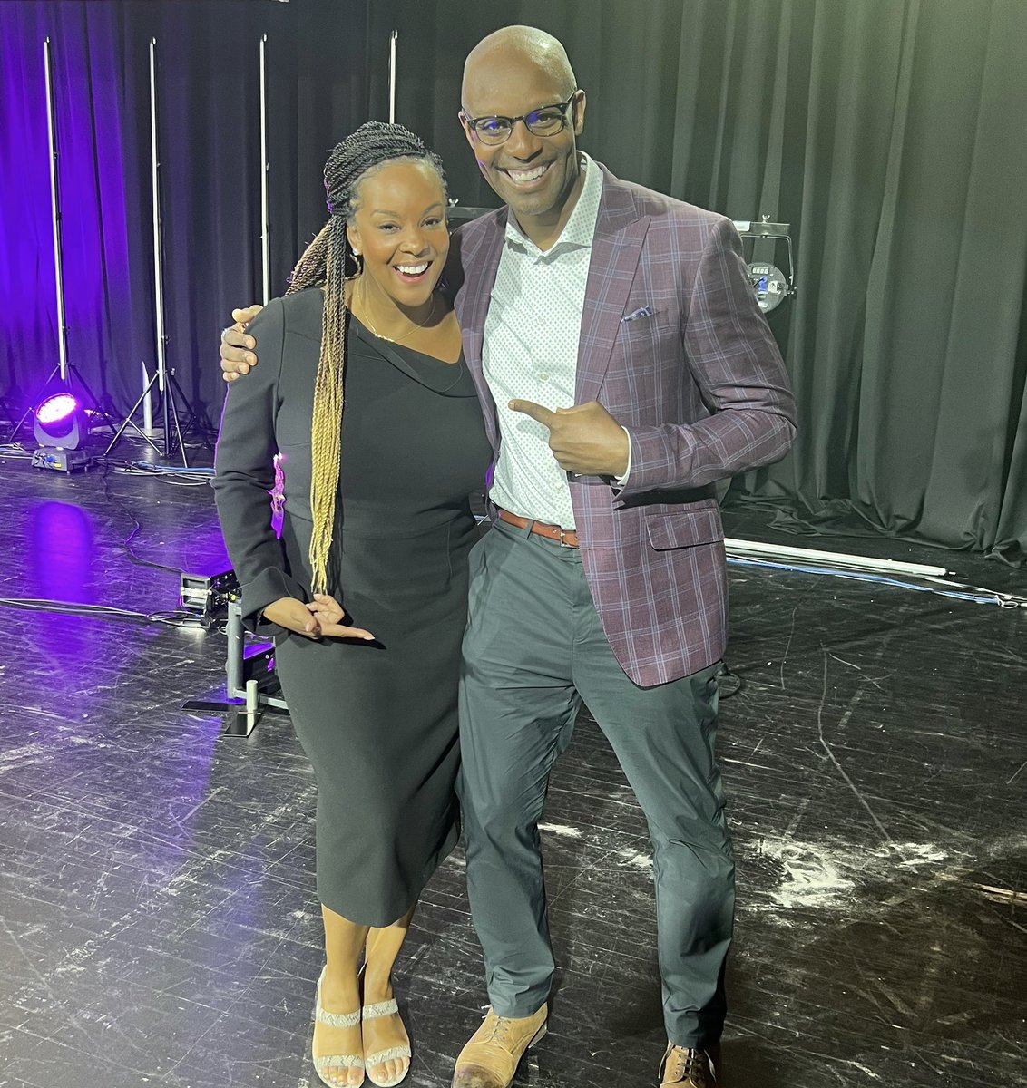 ItsReneeBaker's tweet photo. Yesterday, I enjoyed hearing from @sholarichards during his energetic and inspiring keynote at #RJElevate, where he shared actionable ways we can all stay strong during any challenge. #unstoppableresilience https://t.co/EUU6CBF8QL