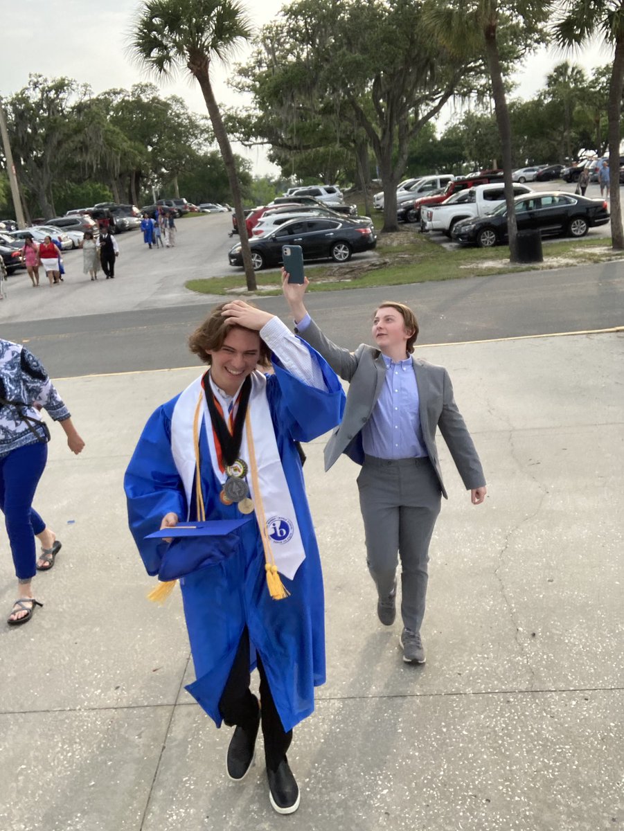 MiamiGSmith's tweet photo. Love you, Ben! Watching you from London! #POLKGRAD22 https://t.co/BL6cwTm9z1