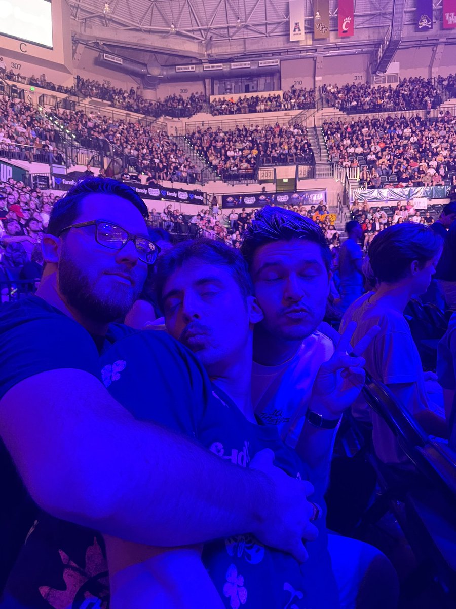 DenisDailyYT's tweet image. MORE I NEED MORE