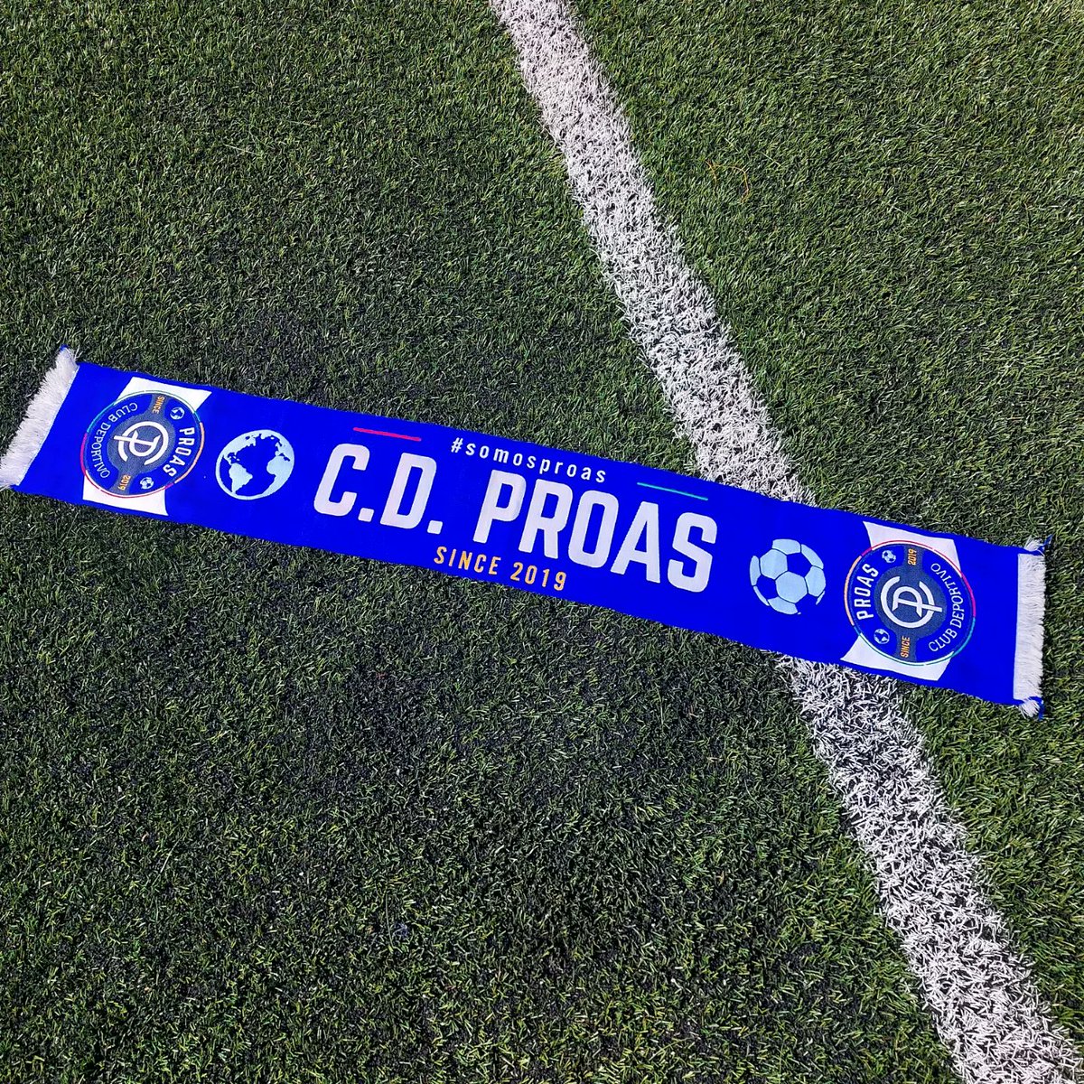 cdproas's tweet photo. DETALLES QUE ENAMORAN😍💙
Consigue tu bufanda y se parte del club. Si eres #FanProas obtienes un 40% de descuento en los productos oficiales del club💪🔵
Bufanda ➡️ 8€ (5€ para socios)
#SomosProas https://t.co/6ARcIFDPDl