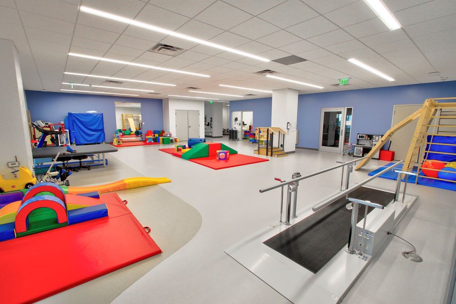 JHF_Jackson's tweet photo. We're throwing it back to April 2021 when the Sherman Family Foundation made a generous donation, in honor of Dr. Barth A. Green and Jackson staff, of $1 million for pediatric rehabilitation services @JacksonHealth. Thank you, Sherman Family Foundation! #SupportJHF #TBT https://t.co/fvObX9yHVH