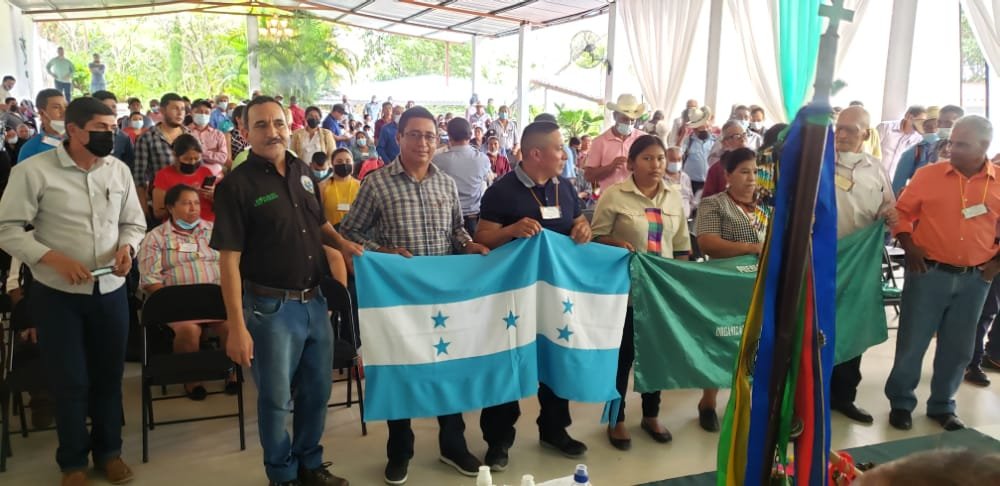 myibrin's tweet photo. Con suma alegría recibo palabras de agradecimiento de la ConfederaciónPueblosAutóctonosHonduras #CONPAH. Articular más acciones en pro de los territorios indígenas para desarrollo y empleo serán tareas que seguiremos fortaleciendo. Felicitaciones a Junta Directiva e integrantes. https://t.co/tp4Qv6ycAR