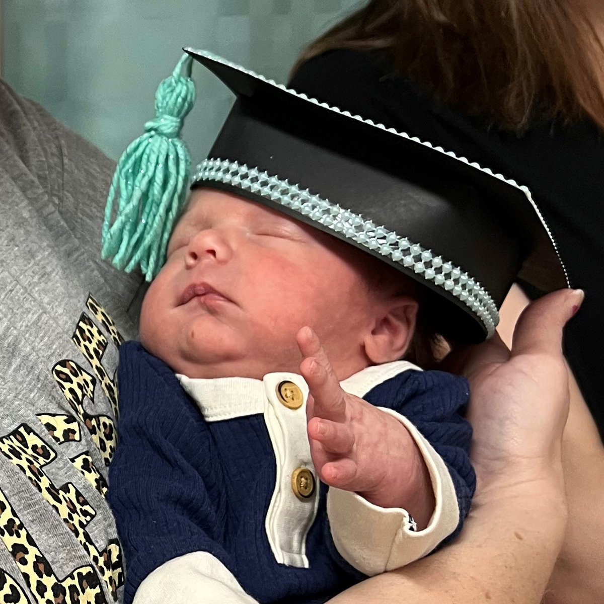 FollowMercy's tweet photo. It's graduation season for our littlest graduates! Twins Brandi &amp; Colter were born at #MercyWashington on April 19 and "graduated" from our special care nursery on May 18, going home with Mom Shayla (right) and Grandma Dana (left). Nurse Darlene even made caps for the new grads! https://t.co/wihgPqxmIZ