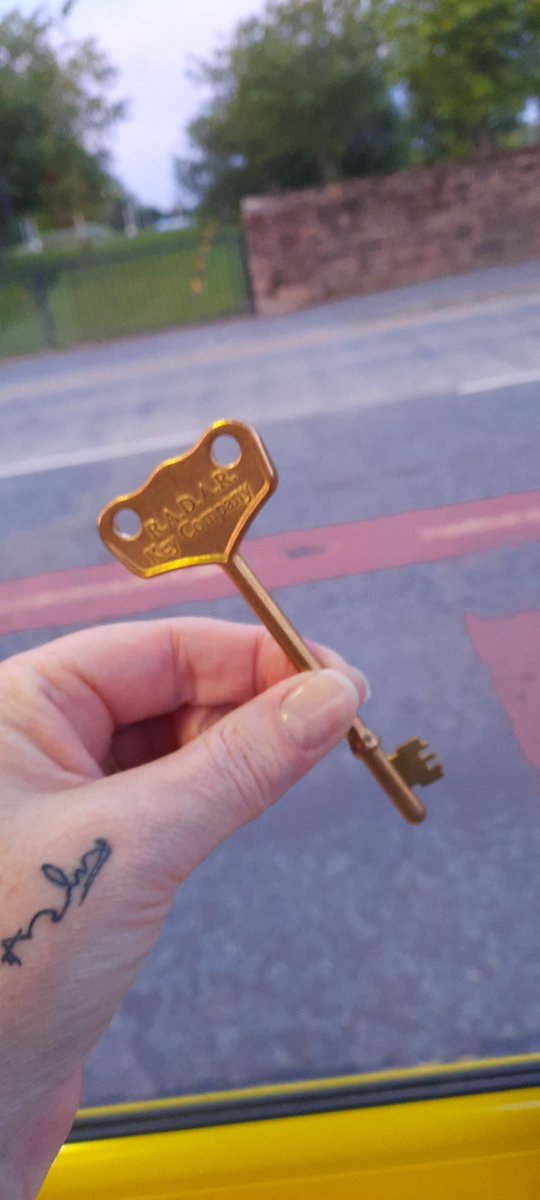 mrsdonga's tweet photo. @SoniyaFit @Stomaandme @CrohnsColitisUK @CrohnsColitisFn @CrohnsColitisBR @CrohnsColitisWL Snap #igotthekey #ibdwarrior 💜 https://t.co/Qk1Pjq4JoO