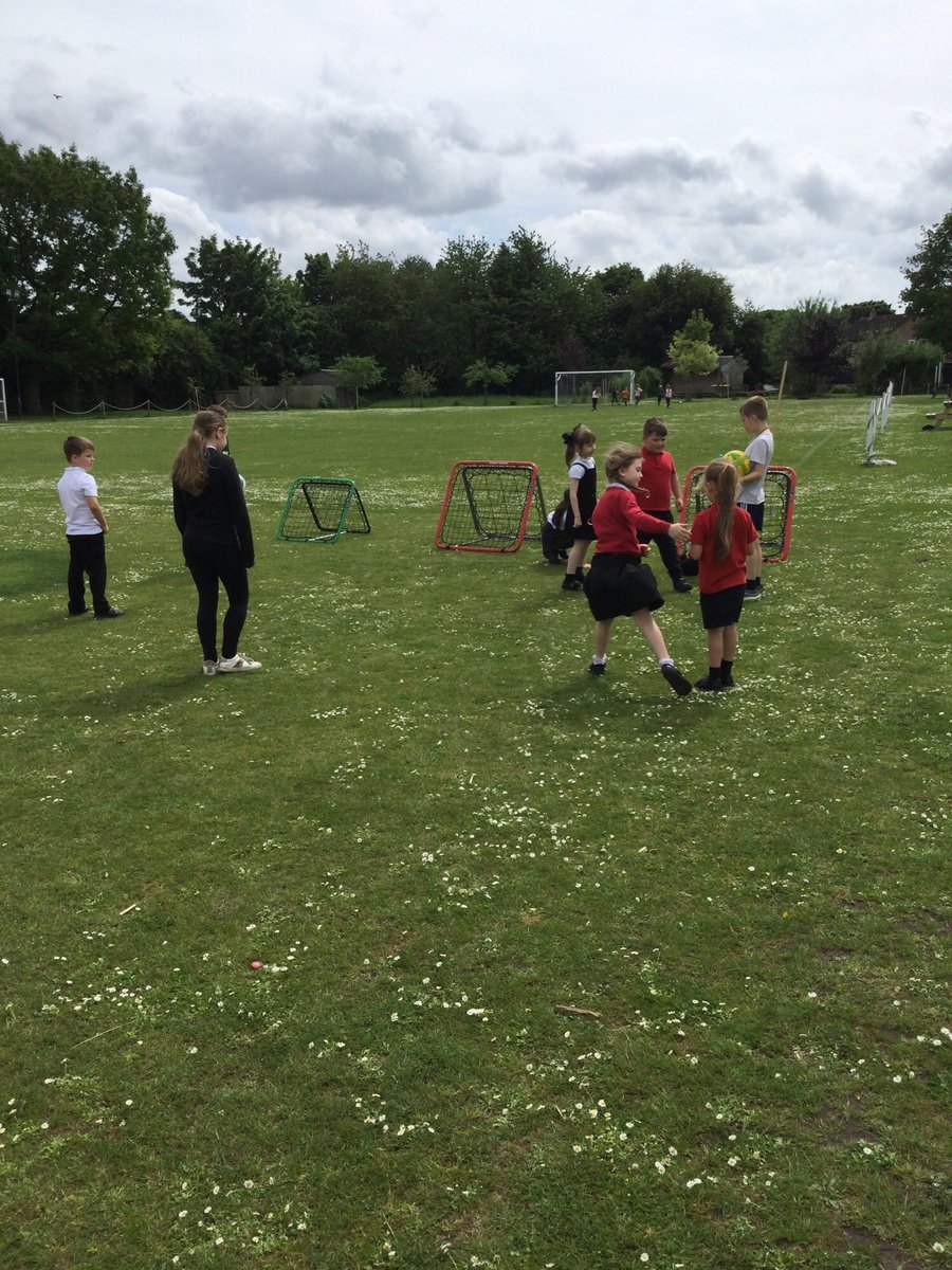 SchoolMillfield's tweet photo. Year 5 and 6 have been running some skills practice sessions for the Year 1 class. 5 and 6 did a fantastic job keeping them all on task and developing their running, catching and tennis skills. https://t.co/EHWUciIYJ8