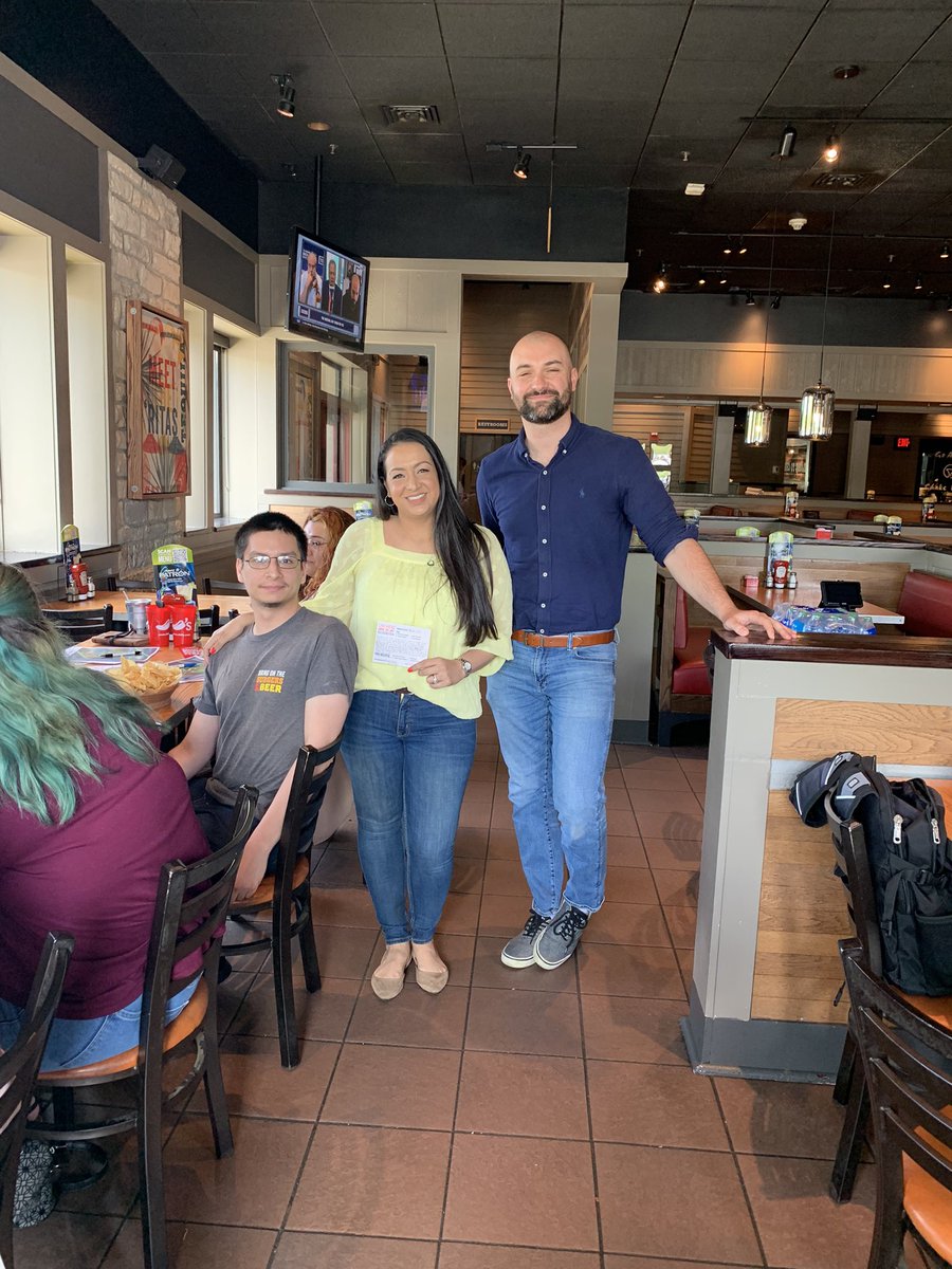 Alicia deRonde tweet media