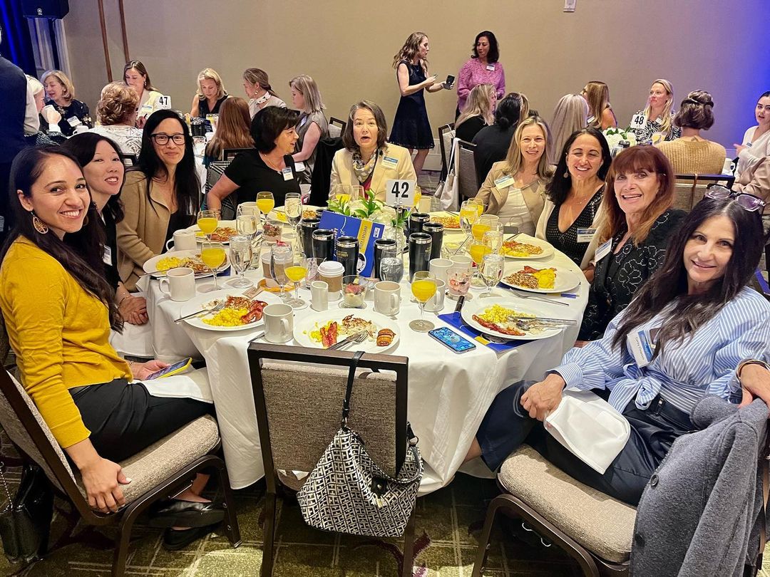 unitedwayoc's tweet photo. What a great morning! Our sold-out #WPFBreakfast event this morning was a HUGE hit!

TY to everyone who joined us in person and online, and an extra special thank you to everyone who took part in our social media challenge! We loved your energy and appreciate all your support! https://t.co/dXnunuN3pX
