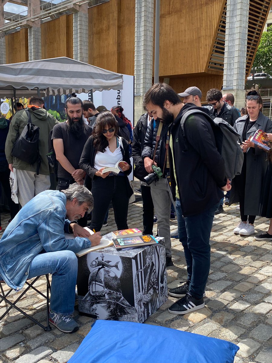 misdergi's tweet photo. #misdergi standına olan ilginize teşekkür ederiz ☺ #Cartoonistanbulfestival https://t.co/3gPTMVGO0B
